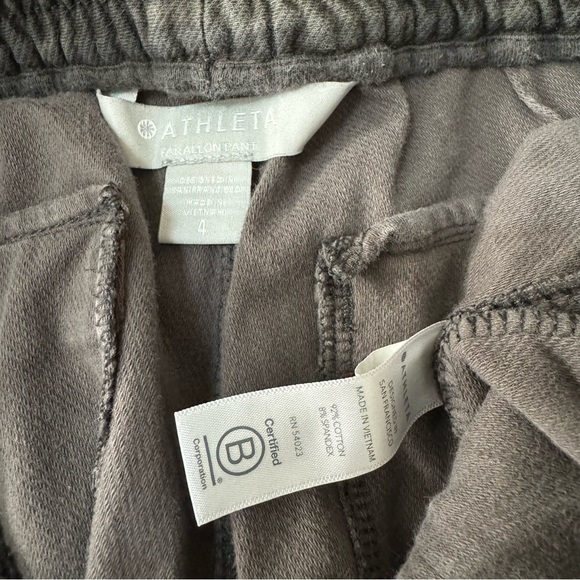Women’s Athleta Farallon Cuffed Jogger Sweatpants Size 4 - Picture 6 of 6